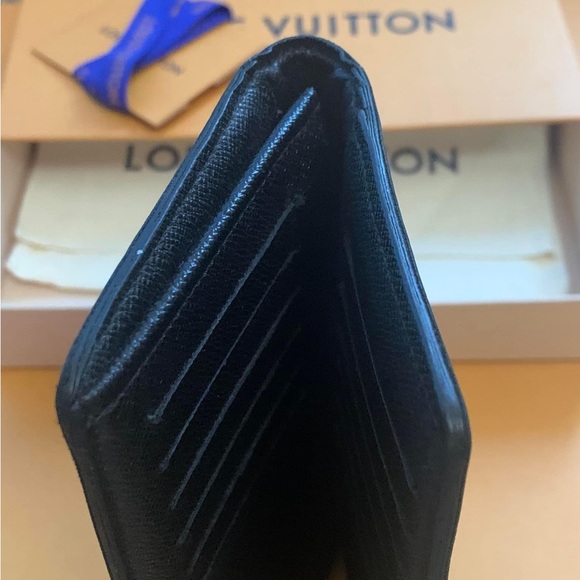 Sold⚡️Authentic Graphite Brazza Wallet ⚡️⚡️ - Picture 9 of 14